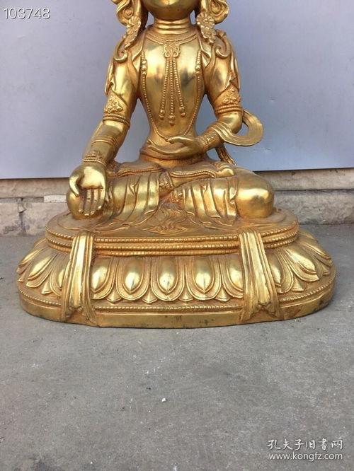 铜鎏金度母佛像,工艺精美,包浆厚重,尺寸如图,重11.5公斤