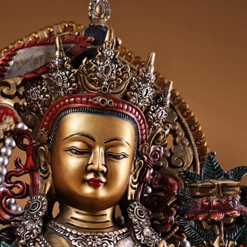 尼泊尔 西藏工艺纯铜纯手彩绘描金藏传文殊菩萨佛像一尊工艺